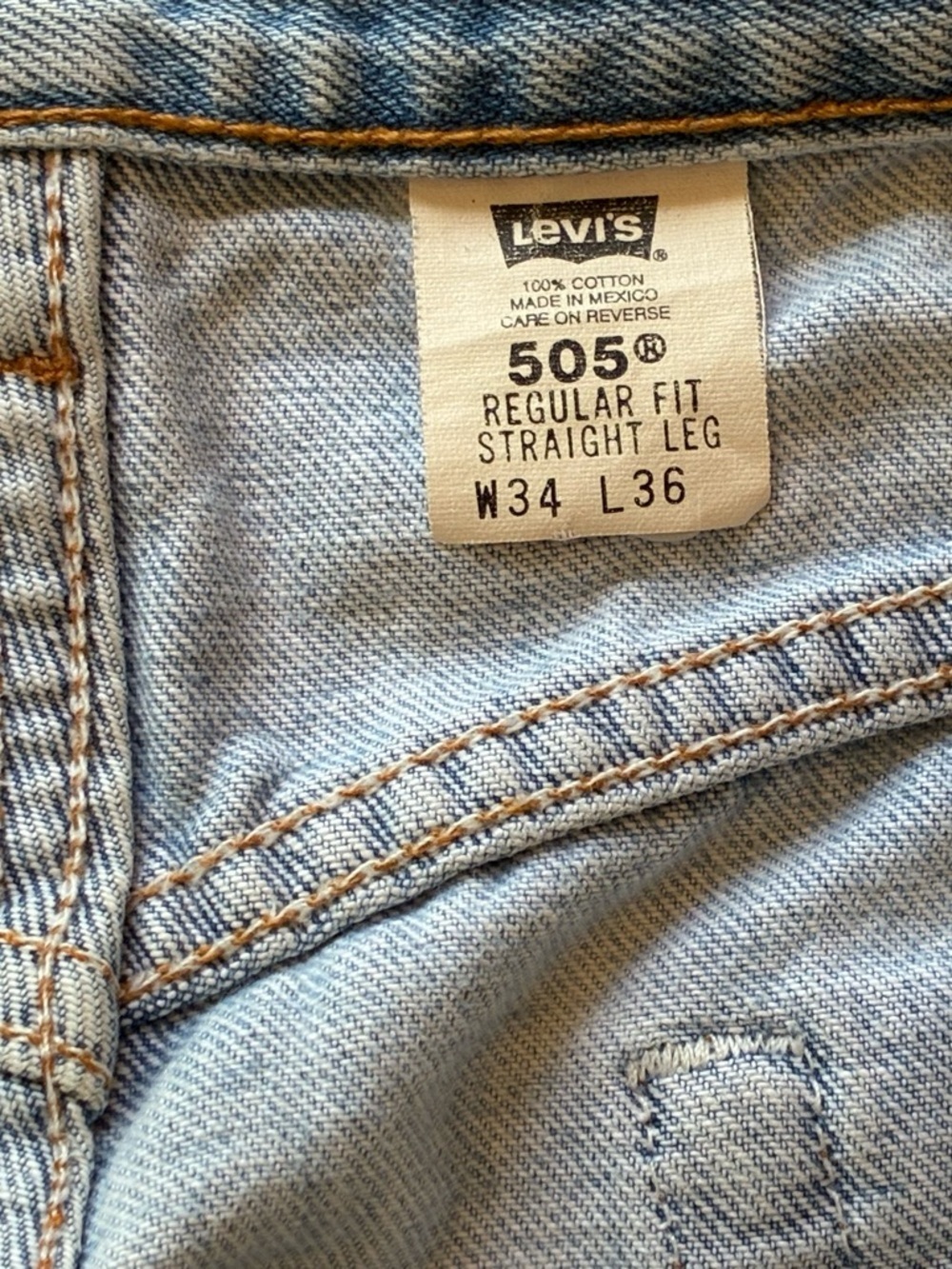 Vintage Levi’s 505 Jeans 34x36 Light Wash Faded Distressed Straight Leg Y2K - Picture 5 of 14